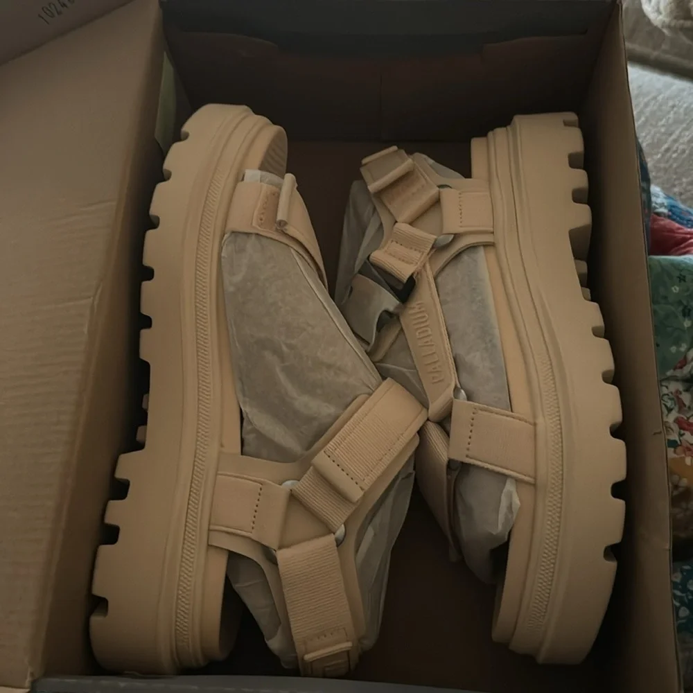 Palladium Pallacruise Platform Sandal Sand Tan Cream Size 7 - Picture 4 of 4